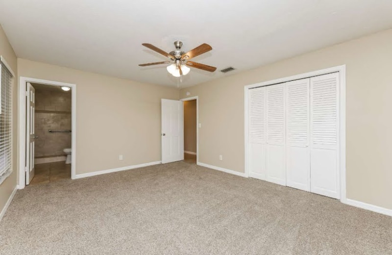 Building Photo - 5218 Cumberland Dr