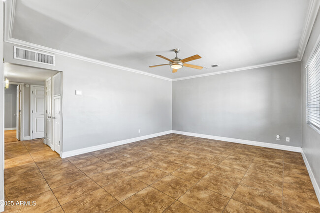 Building Photo - 3545 E Flower St