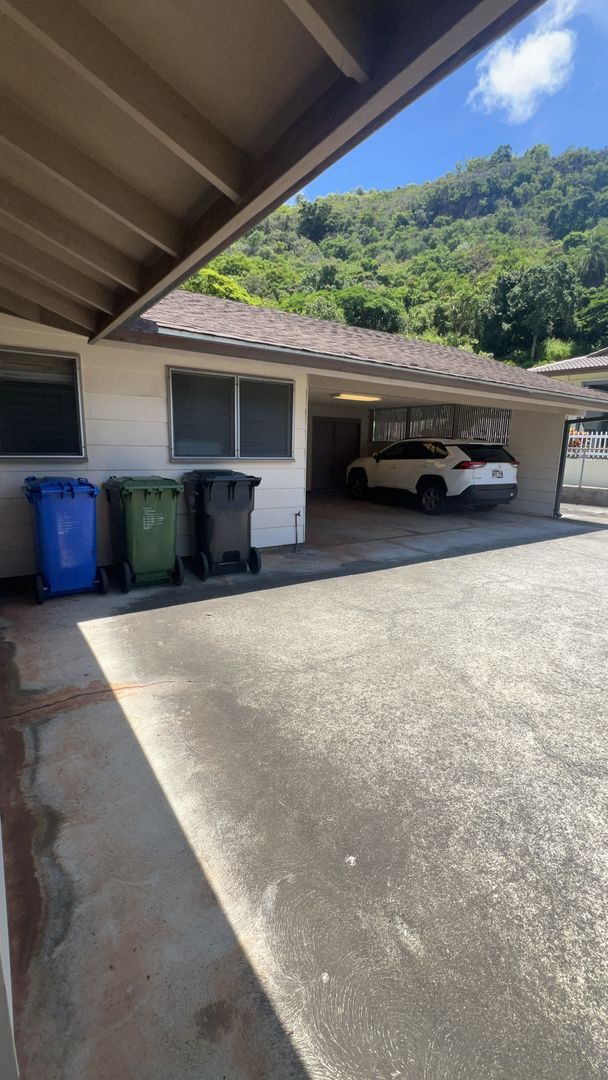 Building Photo - 1638 Ala Makani Pl