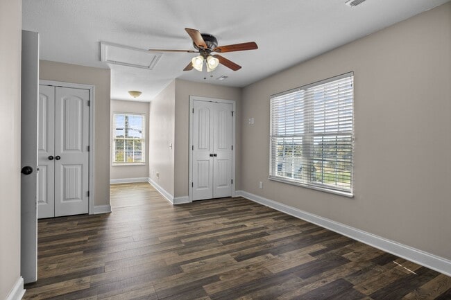 Building Photo - Greenback 37742 - 4 bedroom, 4.5 bath home - Contact Jeremy Logan (865) 307-2273