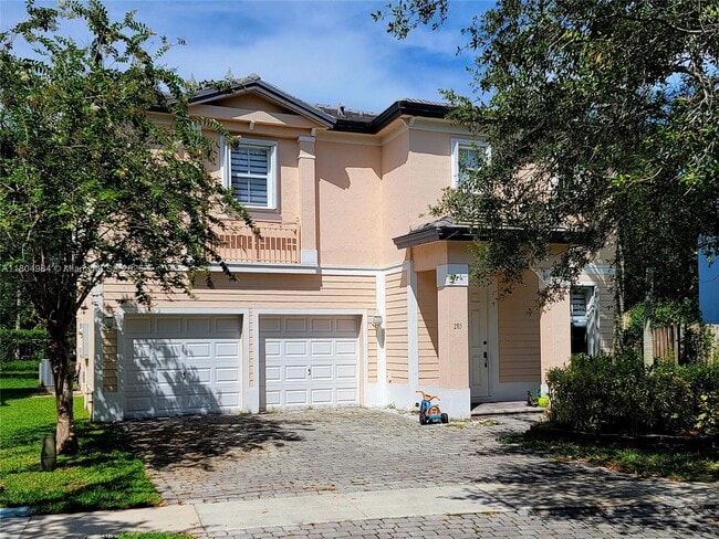 Primary Photo - 285 NE 32nd Terrace