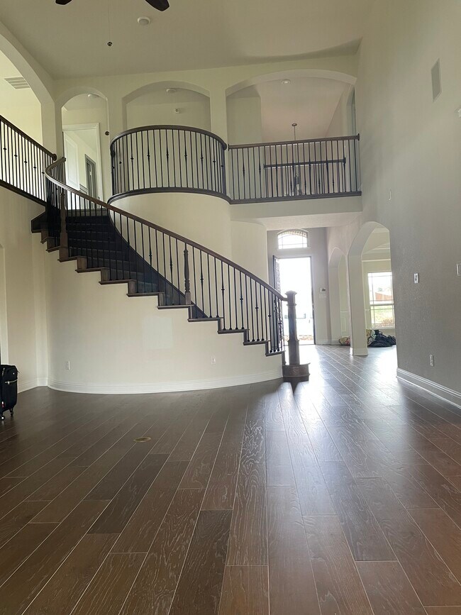 Building Photo - 4402 De Bourgh Ln