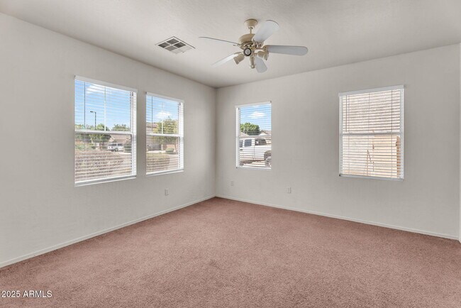 Building Photo - 13644 W San Juan Ave