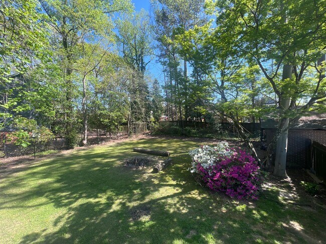 Building Photo - Glenn Ave Home