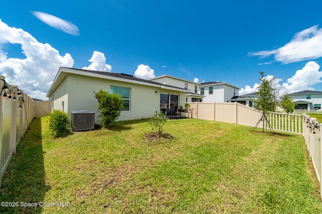 Building Photo - 1328 Colebrook Cir SW