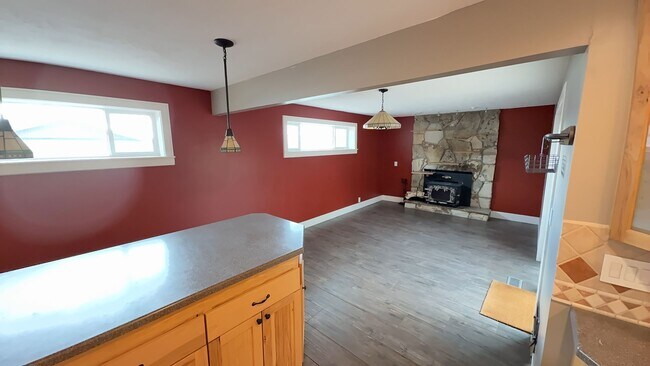 Building Photo - Newly renovated four bedroom home!