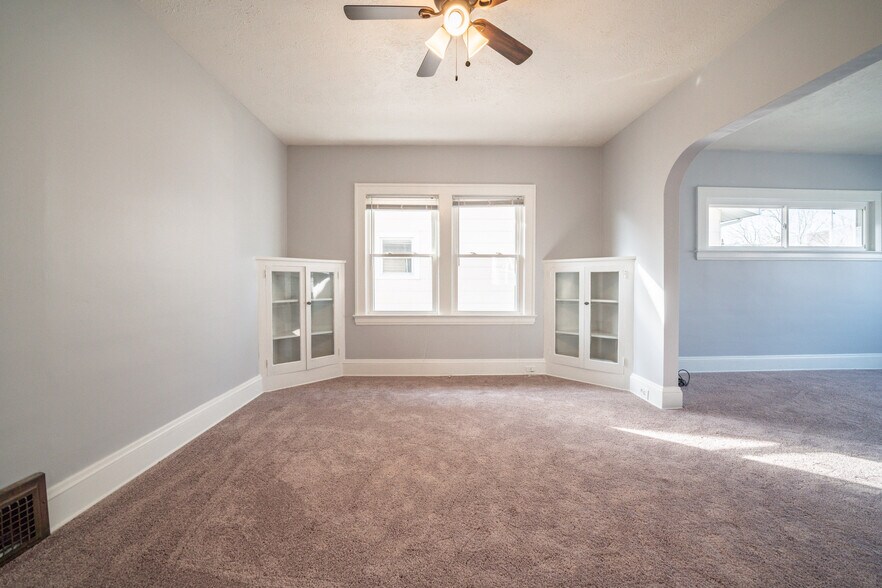 Building Photo - 2085 Marlowe Ave