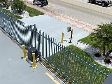 Building Photo - 7300 Wayne Ave