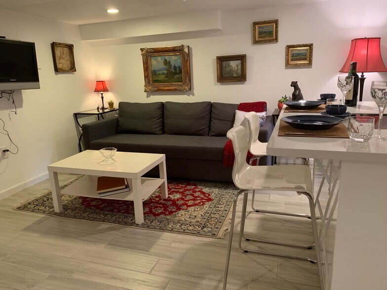 Building Photo - 1612 3rd St NW