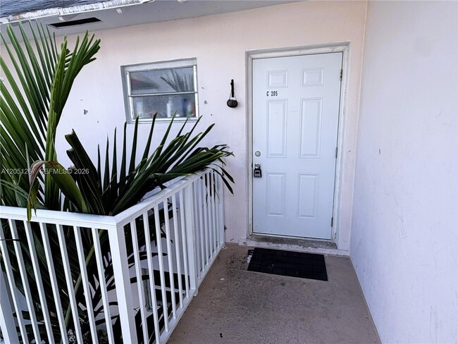 Building Photo - 7340 SW 82nd St