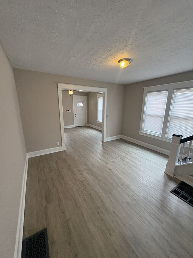 Building Photo - 1018 N Tuxedo St