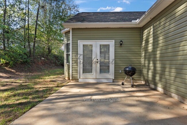 Building Photo - 110 Raeburn Way