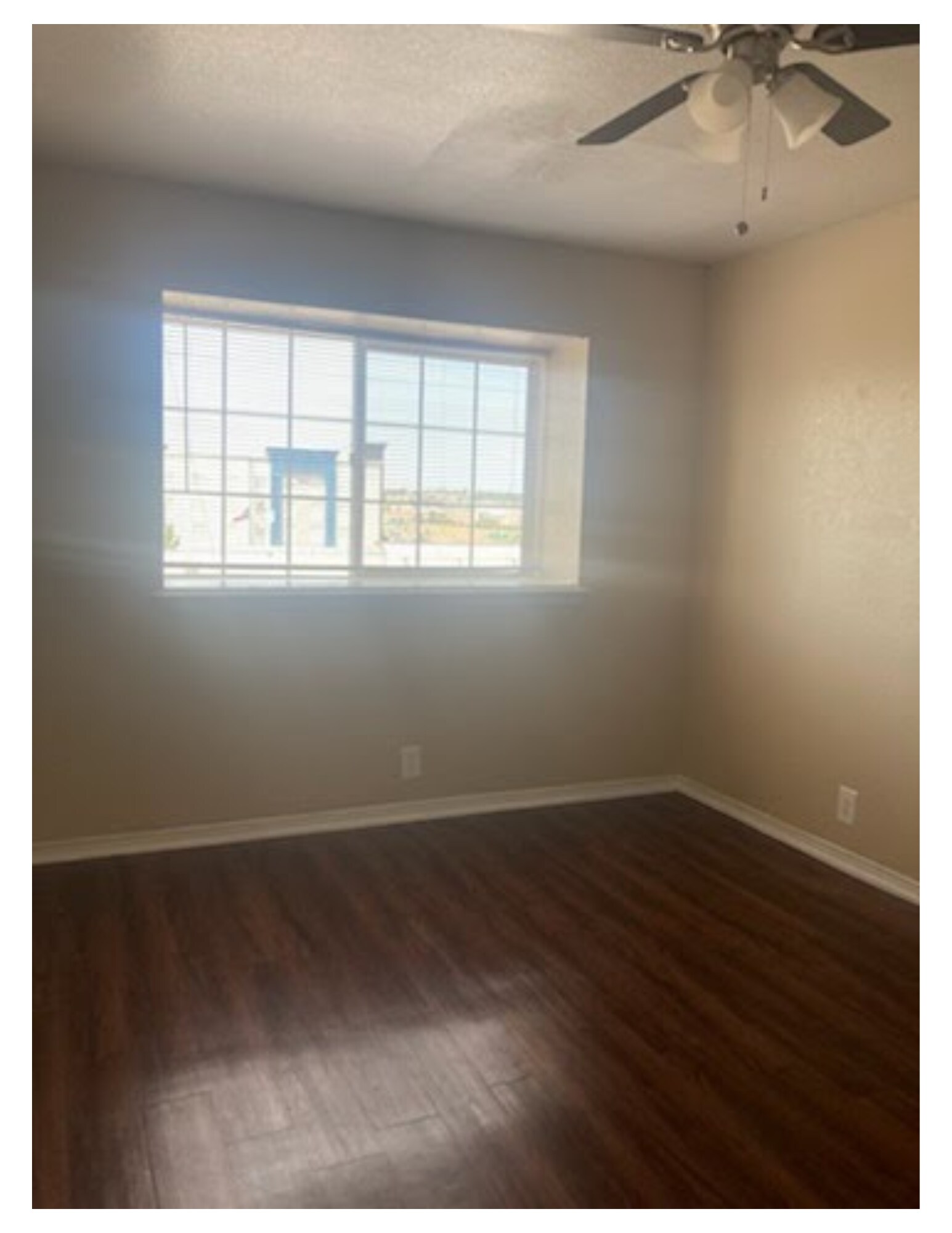 Building Photo - 2701 Green Oaks Rd
