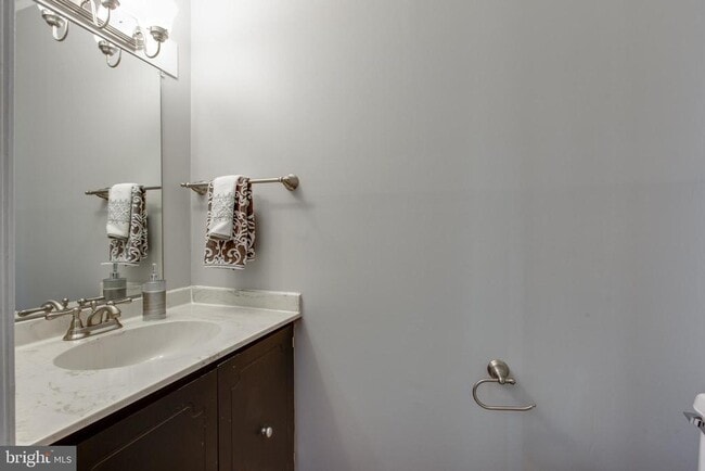 Building Photo - 3570 Lowlen Ct