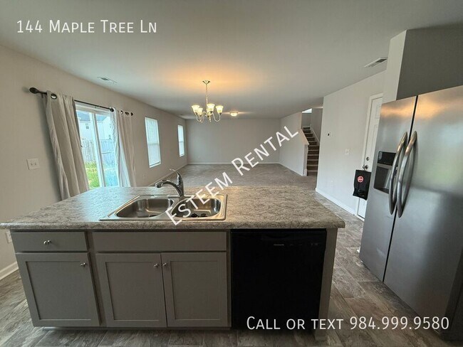 Building Photo - 144 Maple Tree Ln