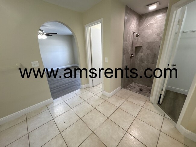 Building Photo - 1080 Hali Ridge Ct