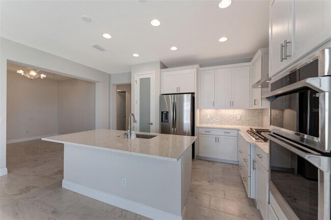 Building Photo - 133 Van Gogh Cove