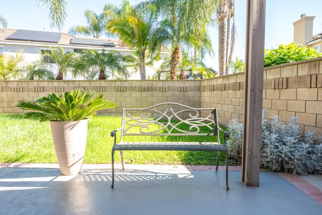 Building Photo - 15747 Roan Rd