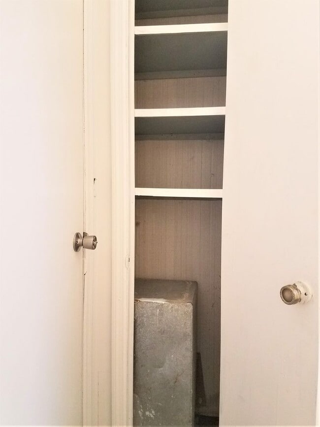 Building Photo - Beautiful 2 Bed Home in Fleetwood!