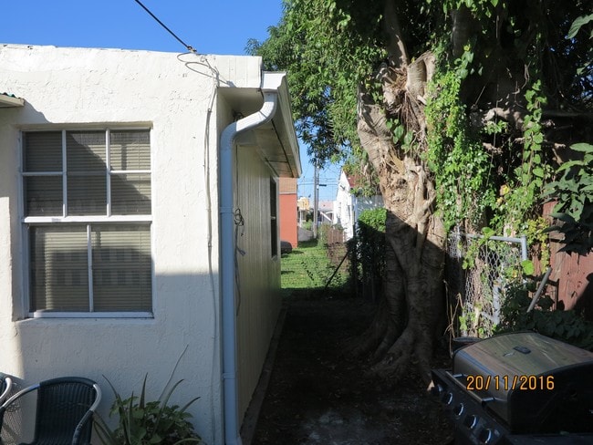 Building Photo - 1177 NW 30th St