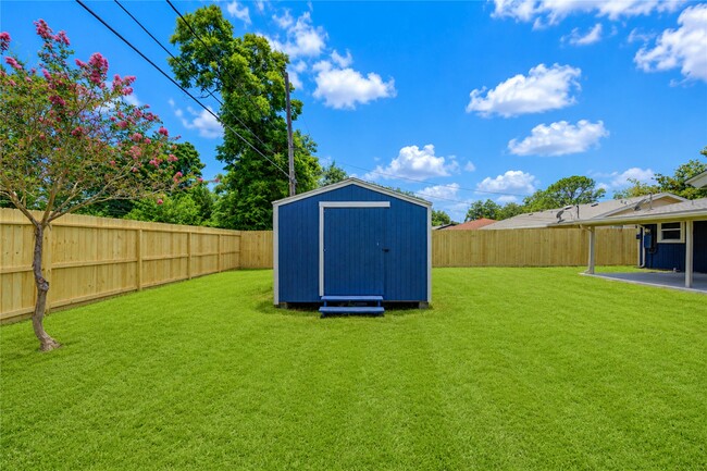 Building Photo - 3538 Truxton Dr