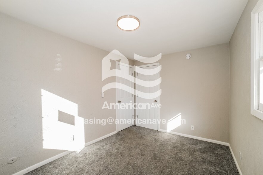 Building Photo - 3109 N New York Ave