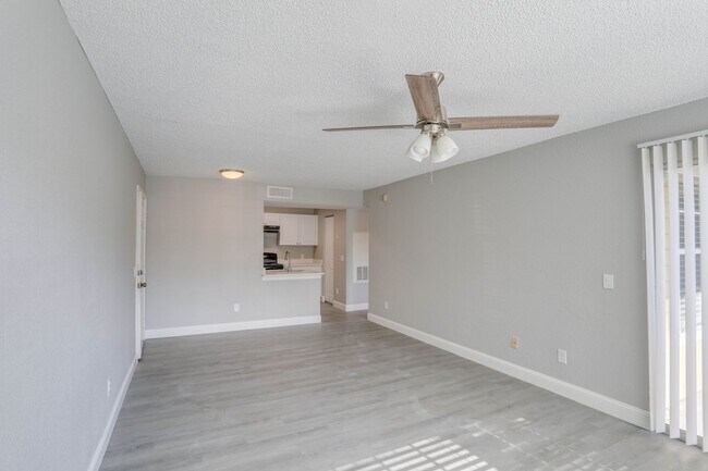 Building Photo - 1015 S Hiawassee Rd