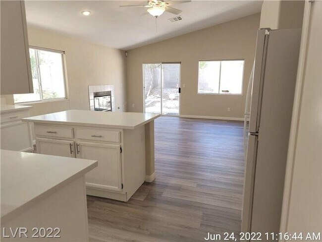 Building Photo - COMING SOON - Ready no later than the end of December!