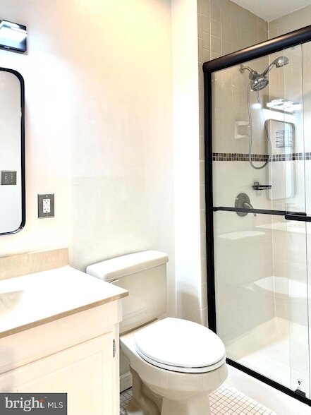 Building Photo - 532 Riviera Dr