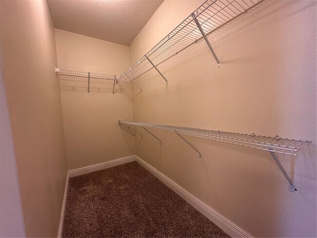 Building Photo - 402 Edith Dr