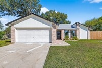 Building Photo - 10603 Highland Woods Dr
