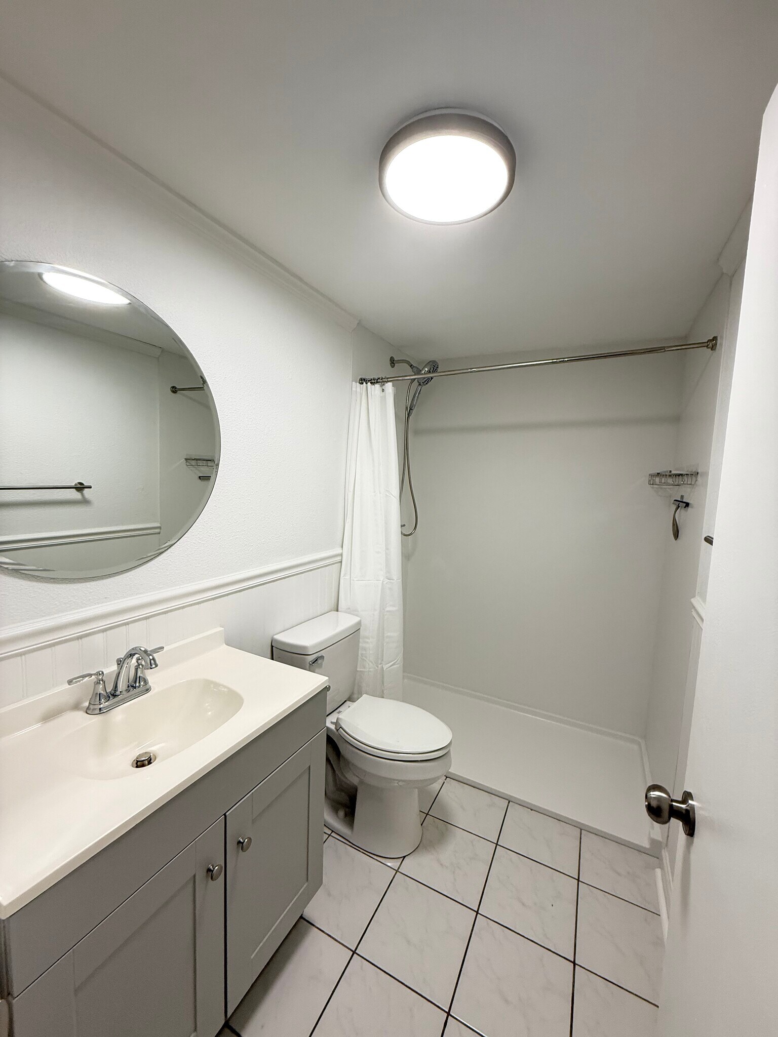 Building Photo - 214 Rosehill Dr