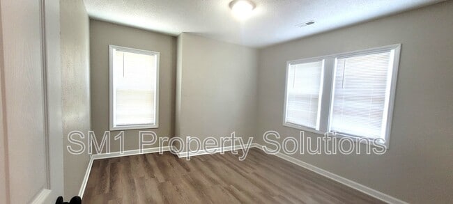 Building Photo - 1306 Pearson St
