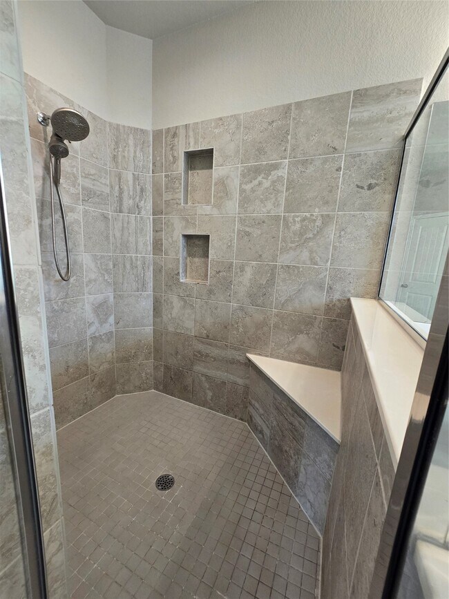 Building Photo - 511 Yellow Bullhead Ct