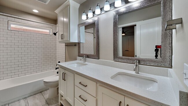 Building Photo - 3 Bedroom Home in Edmond