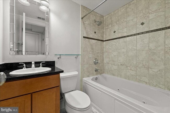 Building Photo - 739 Newton Pl NW