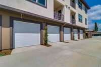 Building Photo - La Perla Apartments