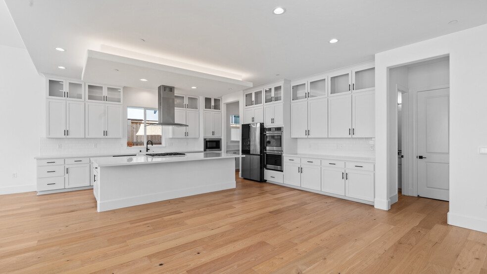 Building Photo - 3840 Fletcher Park Cir