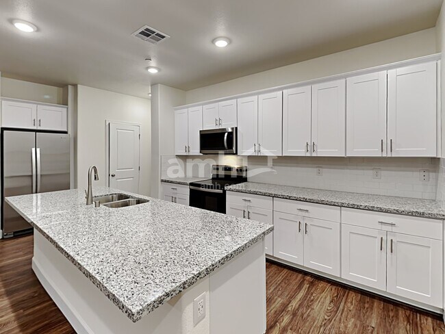 Building Photo - 299 Cape Seville Pl