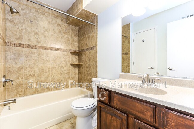 Building Photo - 330A Willow Turn