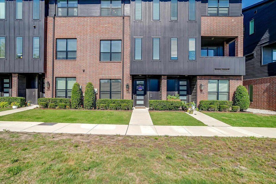 Building Photo - 2818 Addison Park Ln