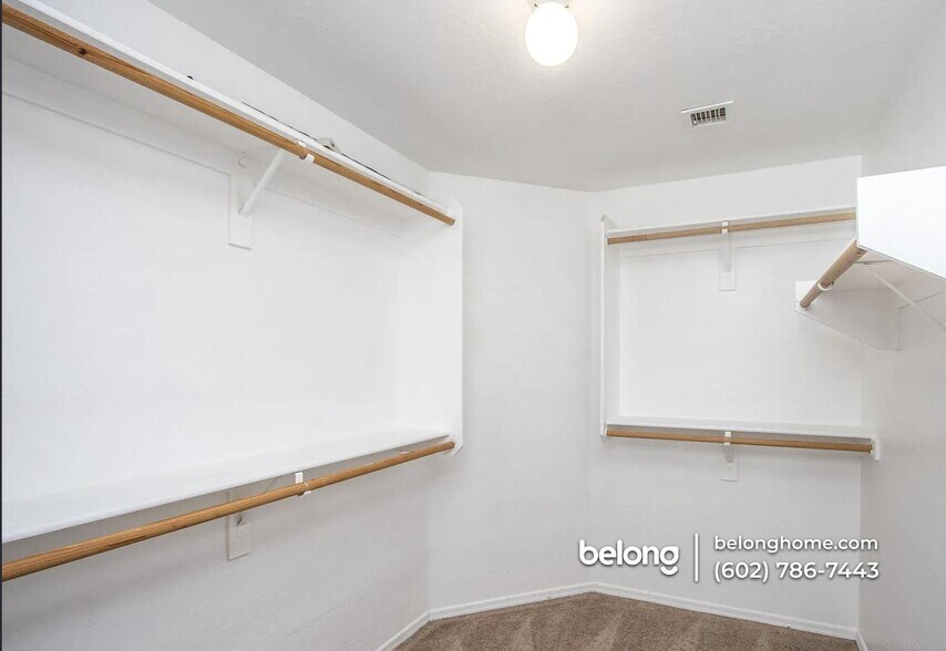 Building Photo - 2215 W Nancy Ln