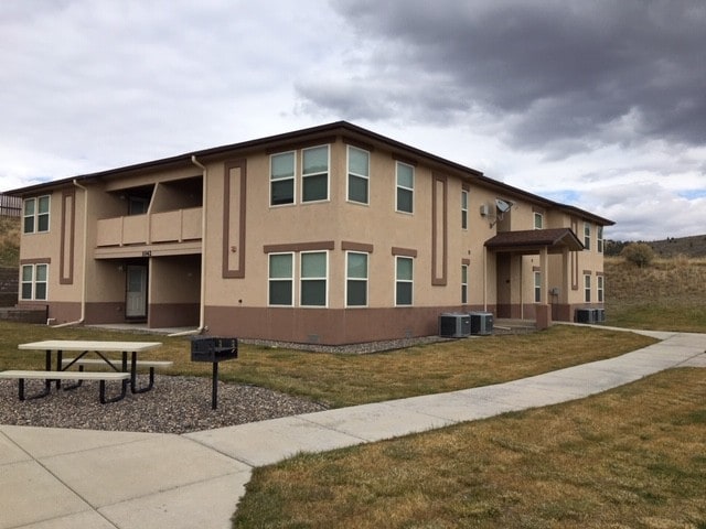 Primary Photo - 1042 Shults Dr