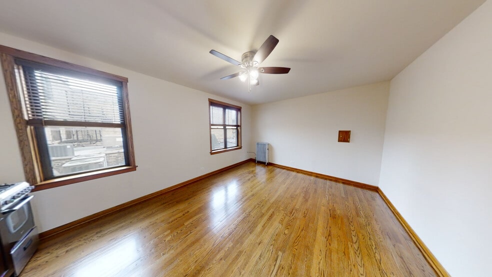 Building Photo - 4804 N Kedzie Ave