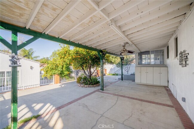Building Photo - 10645 Mather Ave