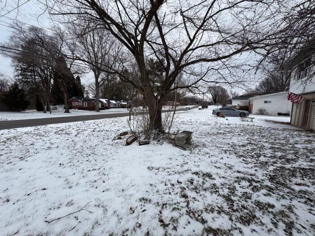 Building Photo - 10 Fruitland Dr