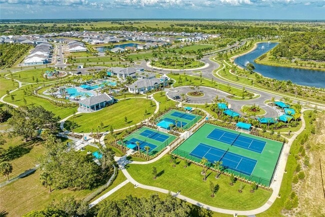 Building Photo - 6629 Fort Pierce Ave