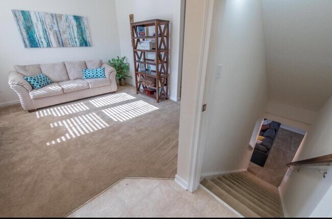 Building Photo - 6143 Brandon Dr