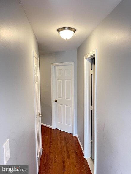 Building Photo - 11222 Bel Aire Ct