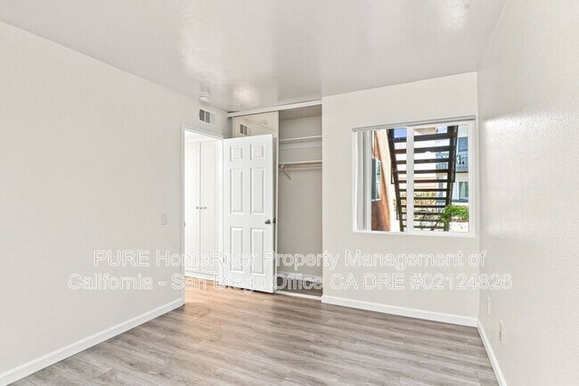 Building Photo - 17087 W Bernardo Dr